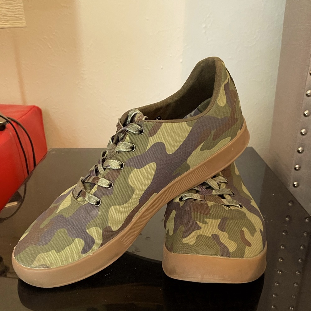 Canvas No Bull Trainers